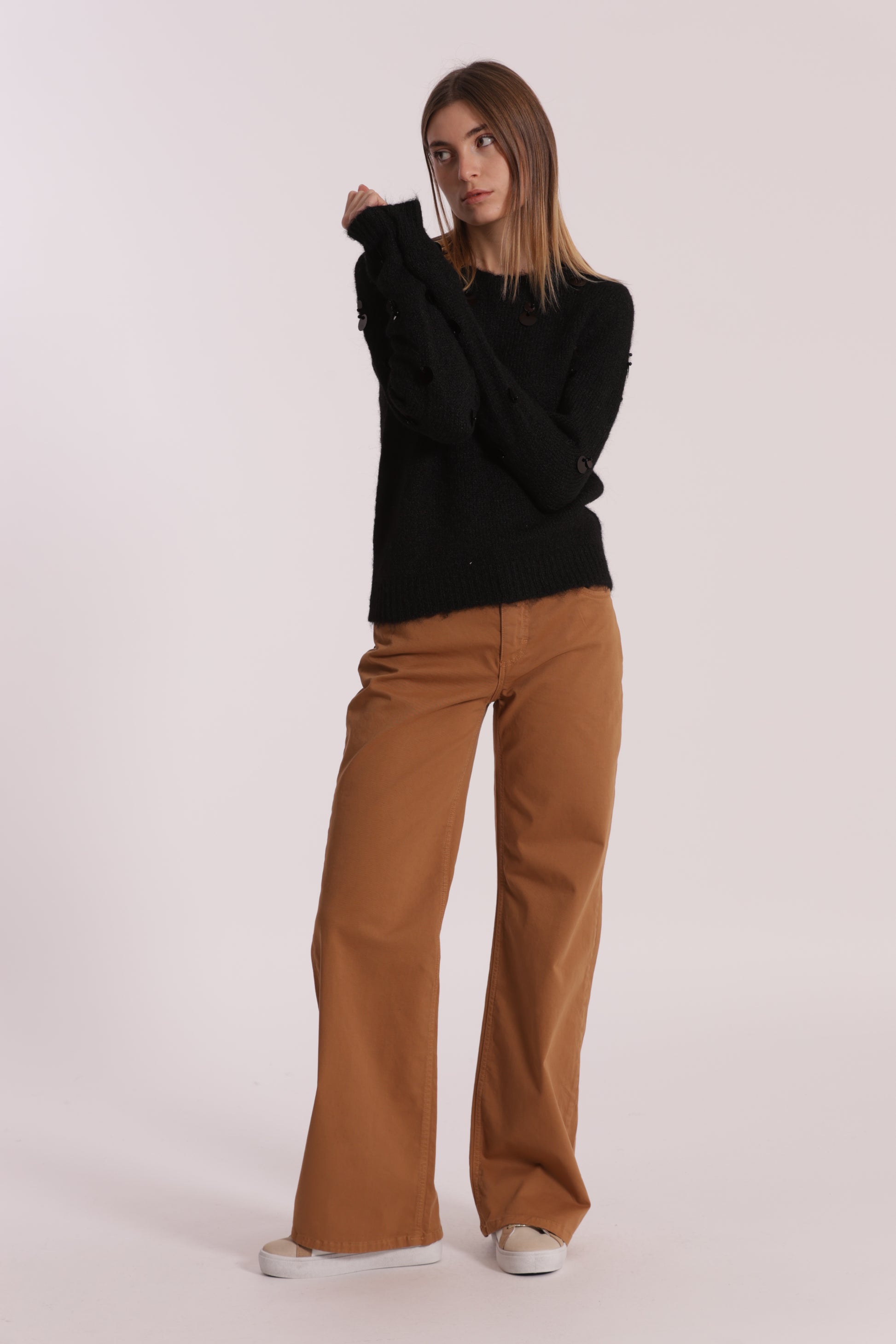 PANTALONE DRITTO CON TASCA QUADRATA IN GABARDINA