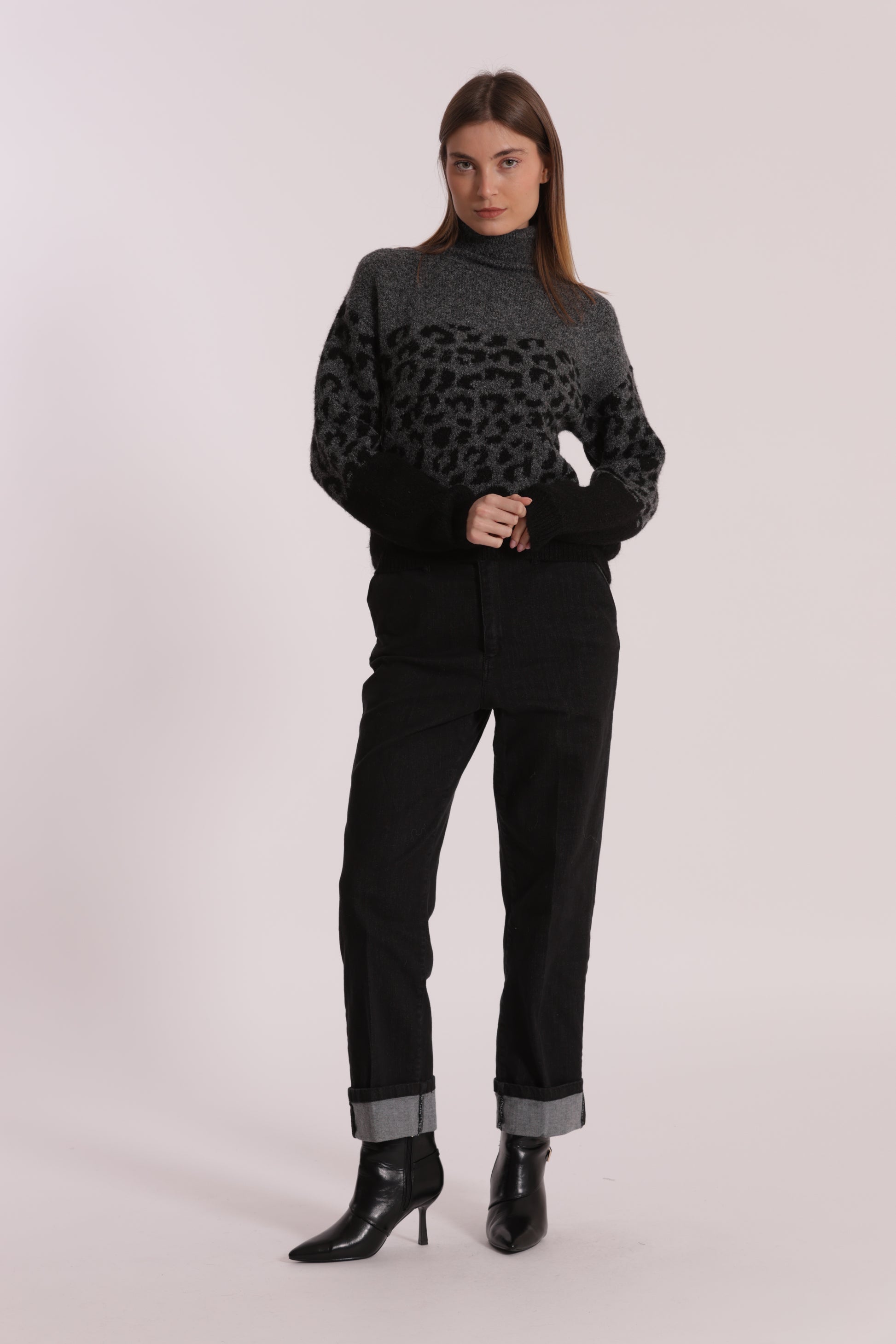 JEANS WIDE LEG CON RISVOLTO