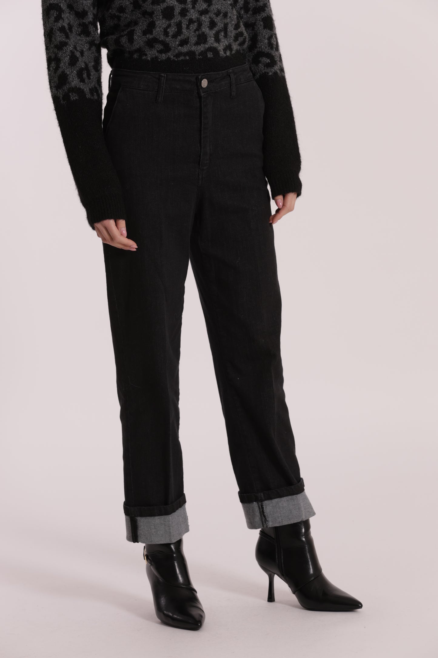 JEANS WIDE LEG CON RISVOLTO