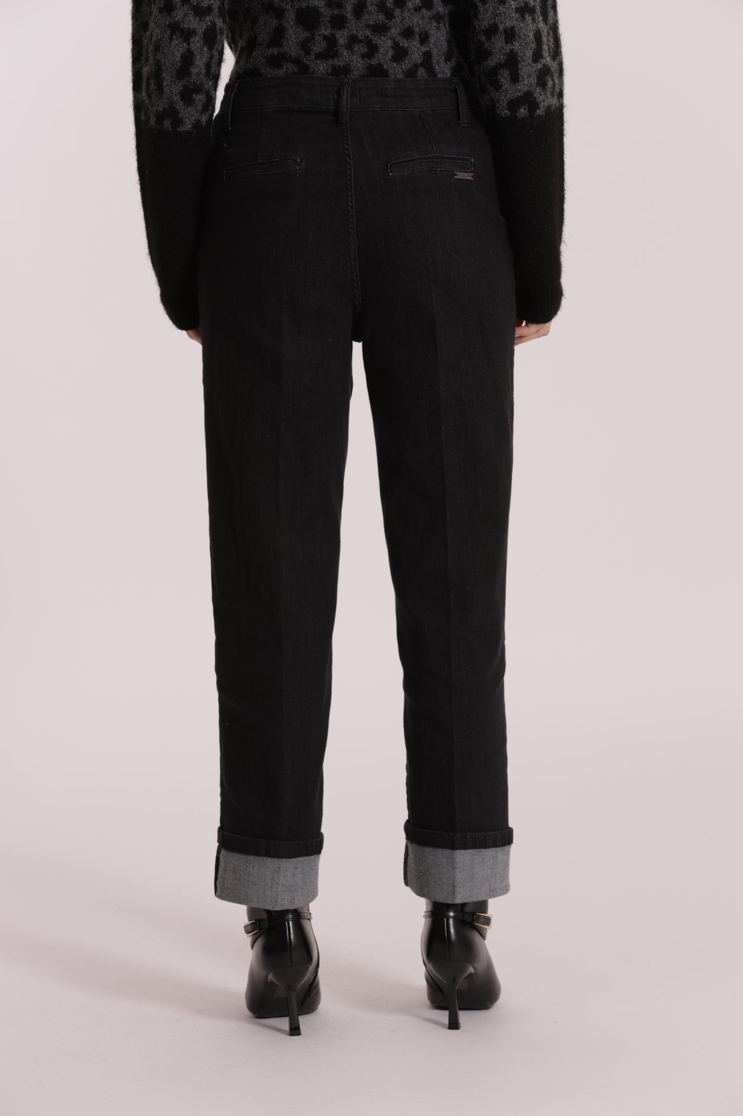 JEANS WIDE LEG CON RISVOLTO