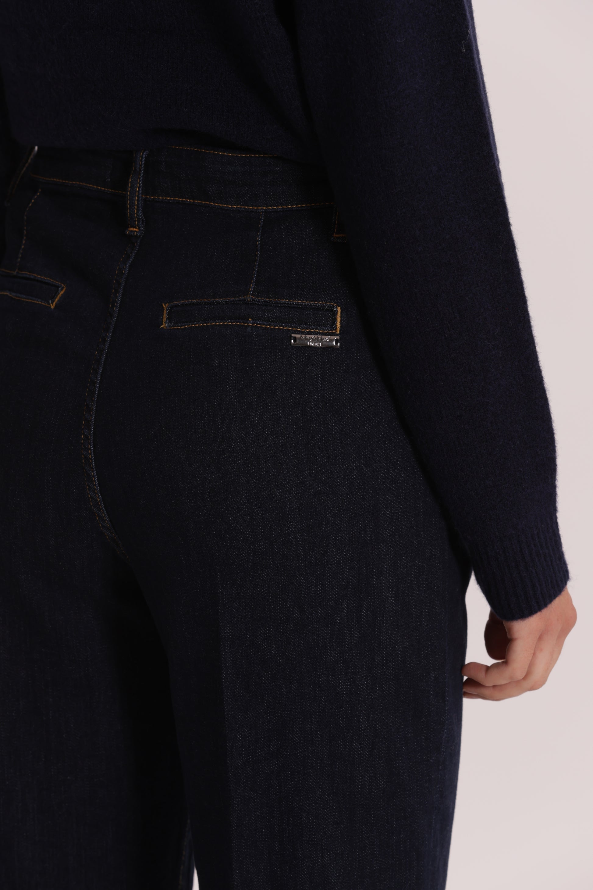 JEANS WIDE LEG CON RISVOLTO