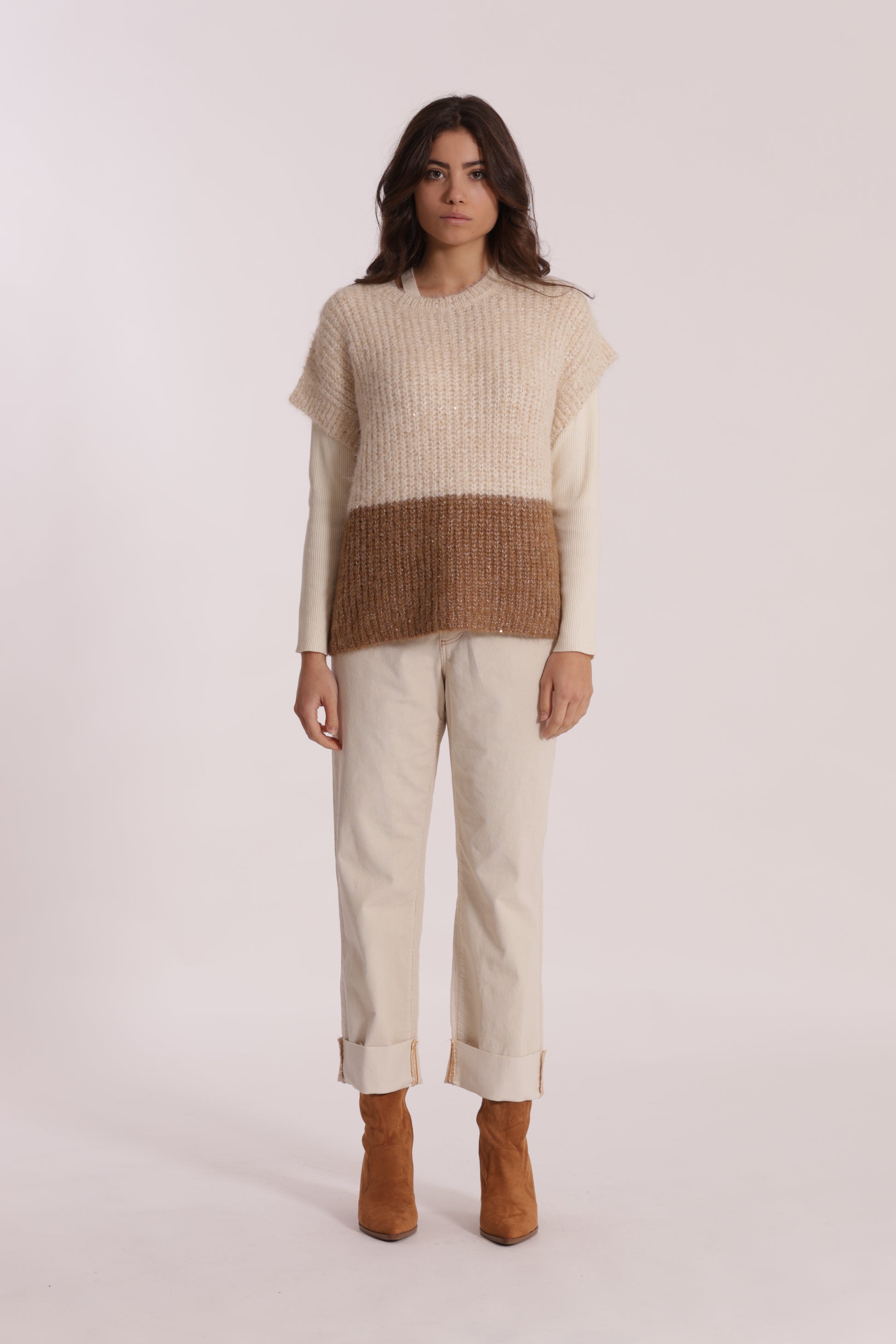 PANTALONE CROPPED CON RISVOLTO IN VELLUTO A COSTE