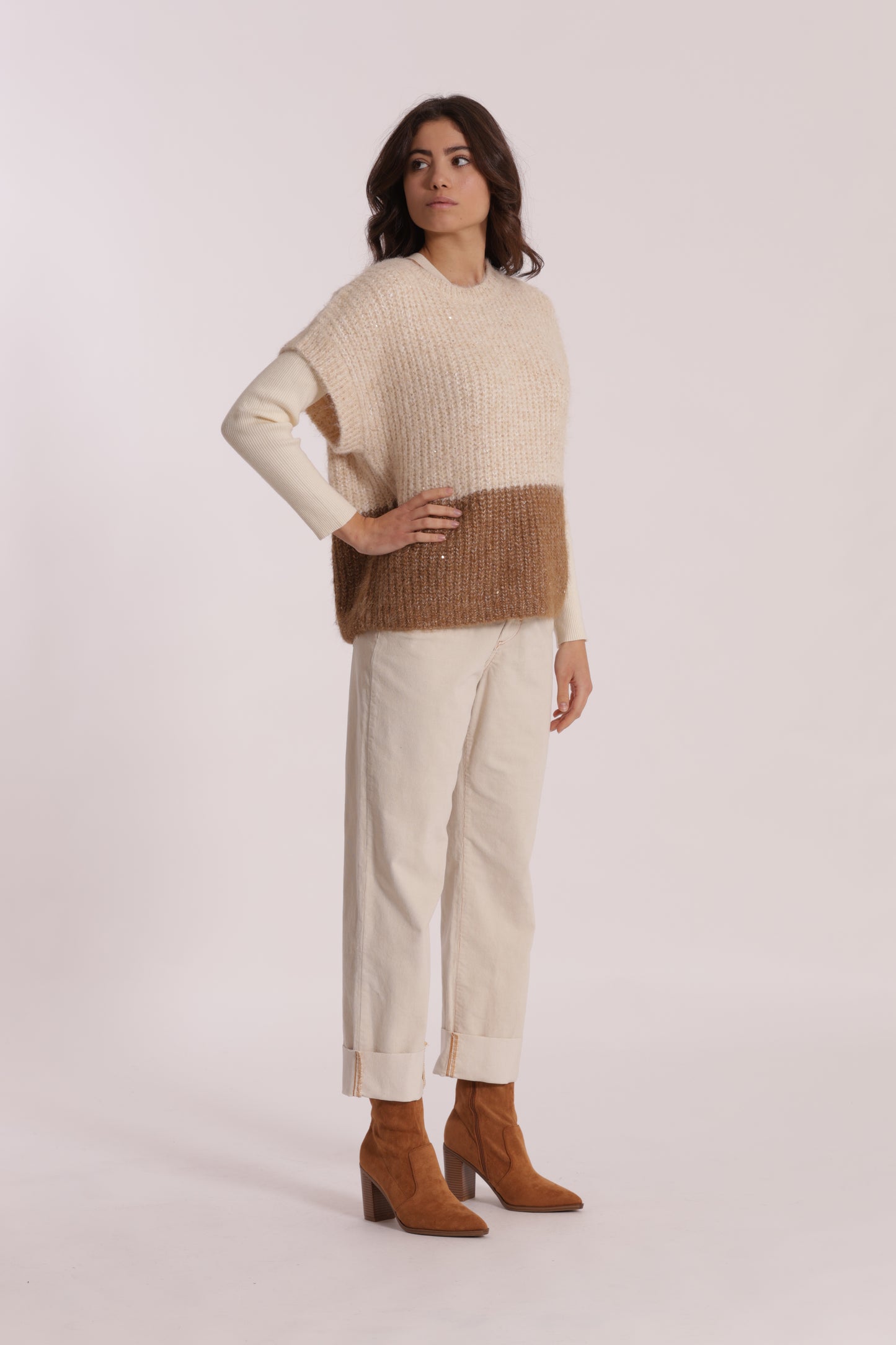 PANTALONE CROPPED CON RISVOLTO IN VELLUTO A COSTE
