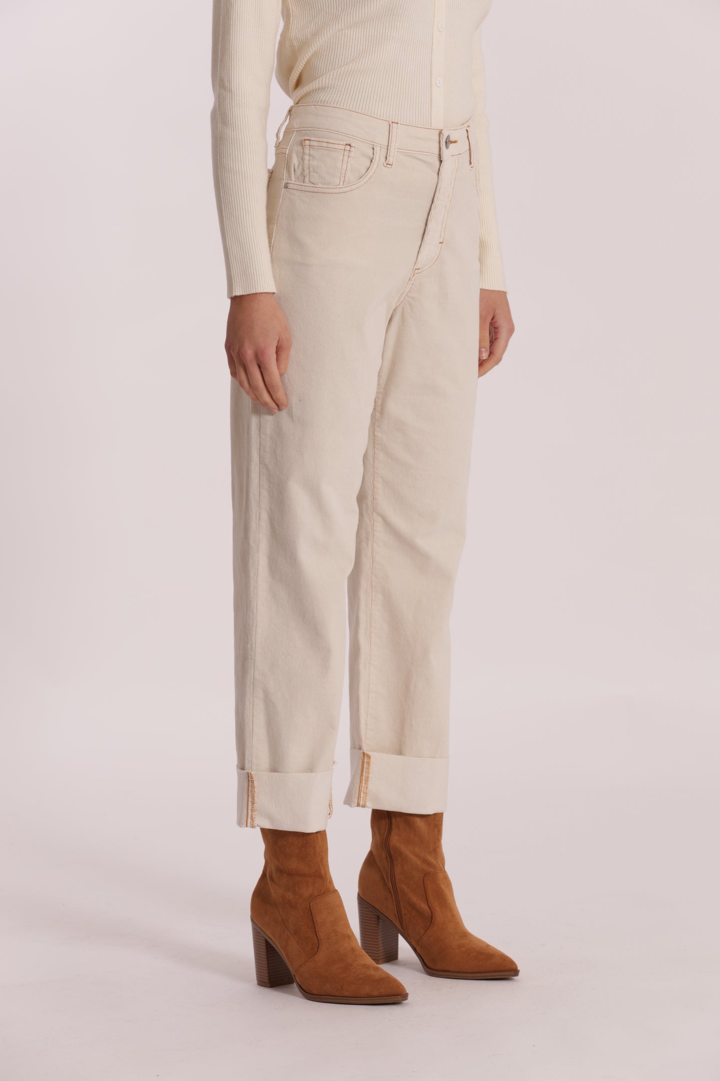 PANTALONE CROPPED CON RISVOLTO IN VELLUTO A COSTE