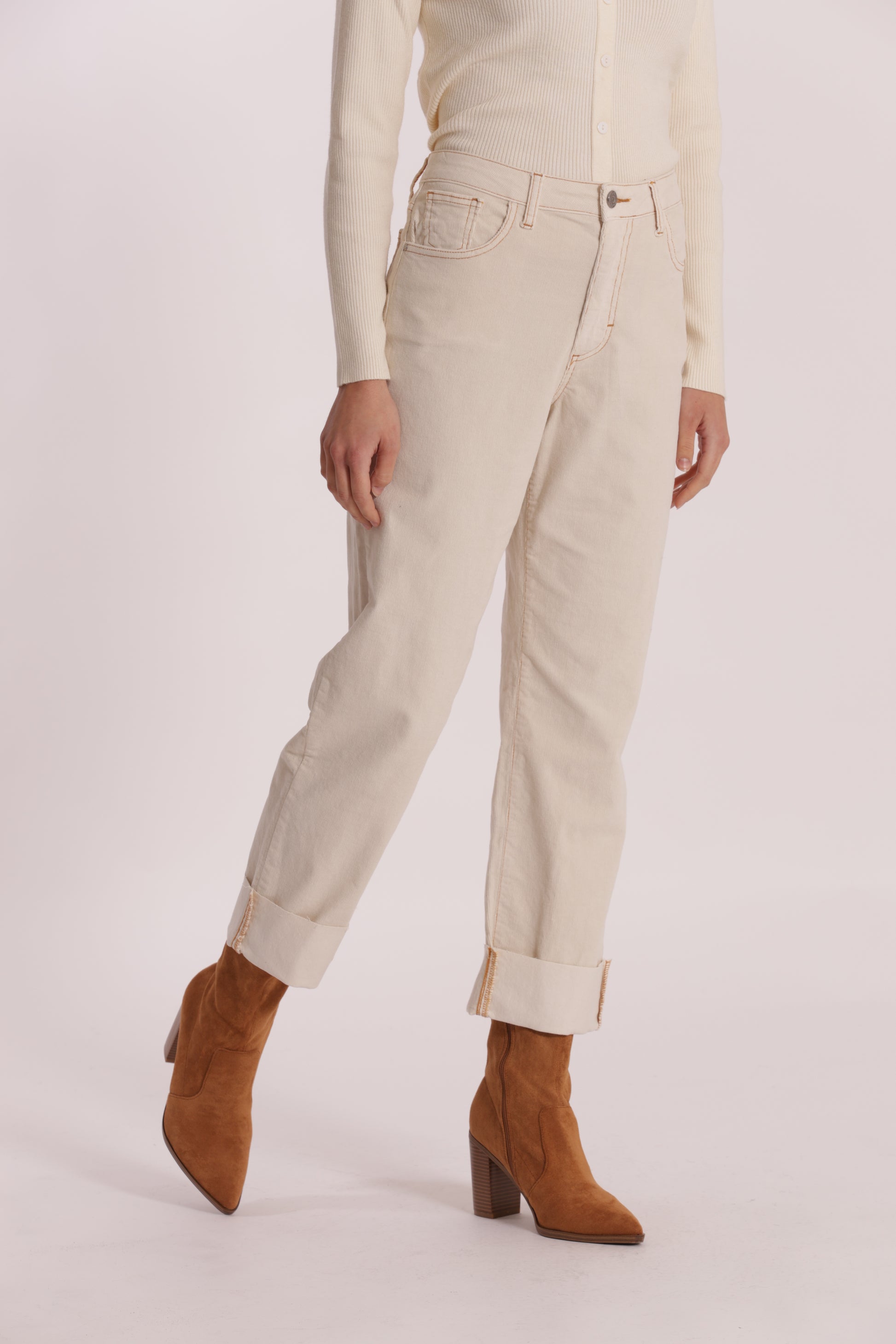 PANTALONE CROPPED CON RISVOLTO IN VELLUTO A COSTE