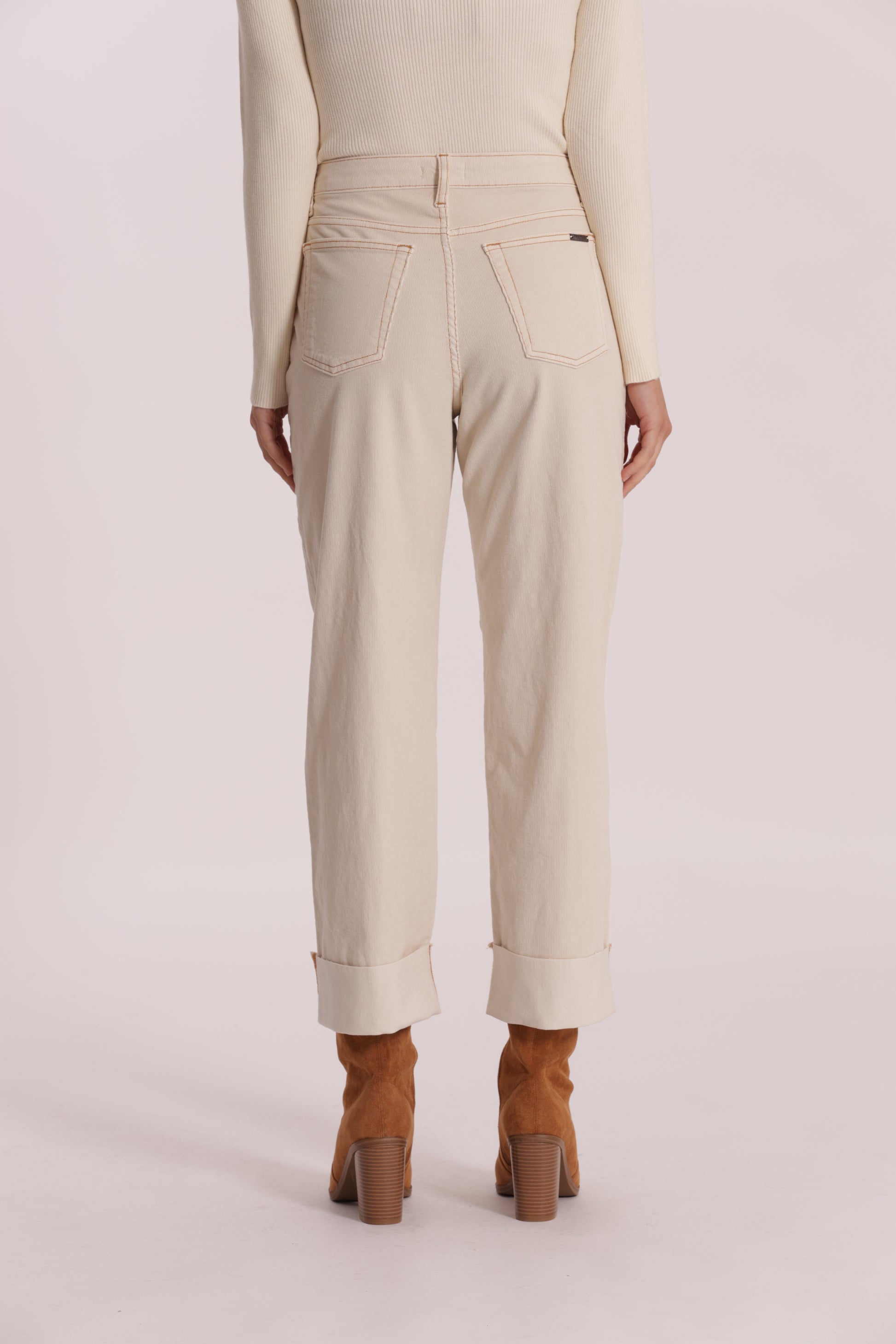 PANTALONE CROPPED CON RISVOLTO IN VELLUTO A COSTE