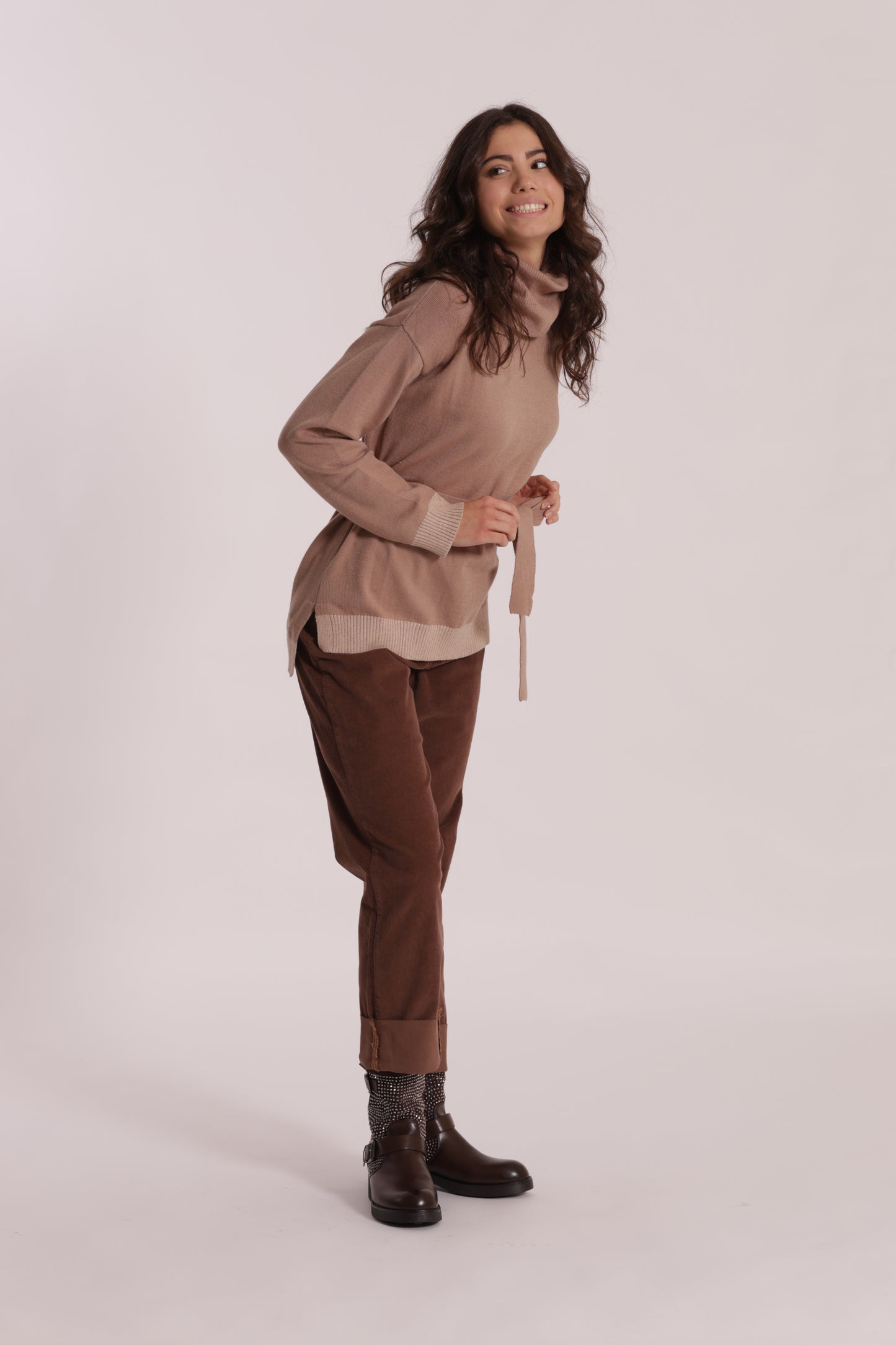 PANTALONE CROPPED CON RISVOLTO IN VELLUTO A COSTE