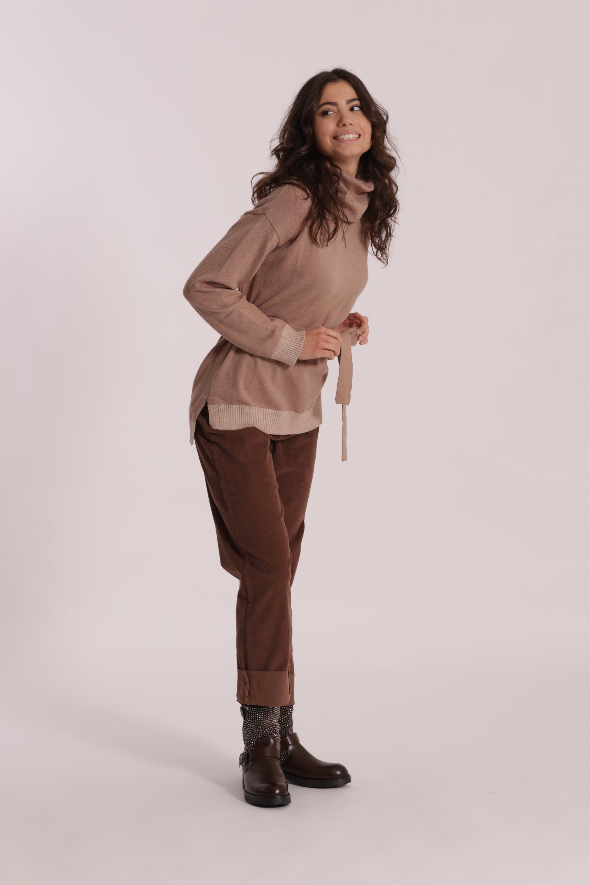 PANTALONE CROPPED CON RISVOLTO IN VELLUTO A COSTE