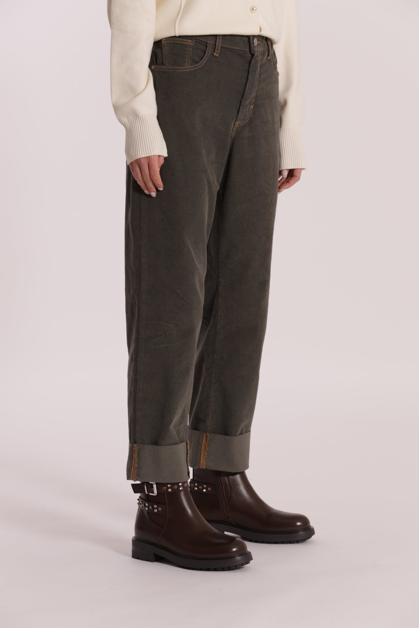 PANTALONE CROPPED CON RISVOLTO IN VELLUTO A COSTE
