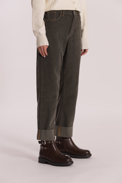 PANTALONE CROPPED CON RISVOLTO IN VELLUTO A COSTE