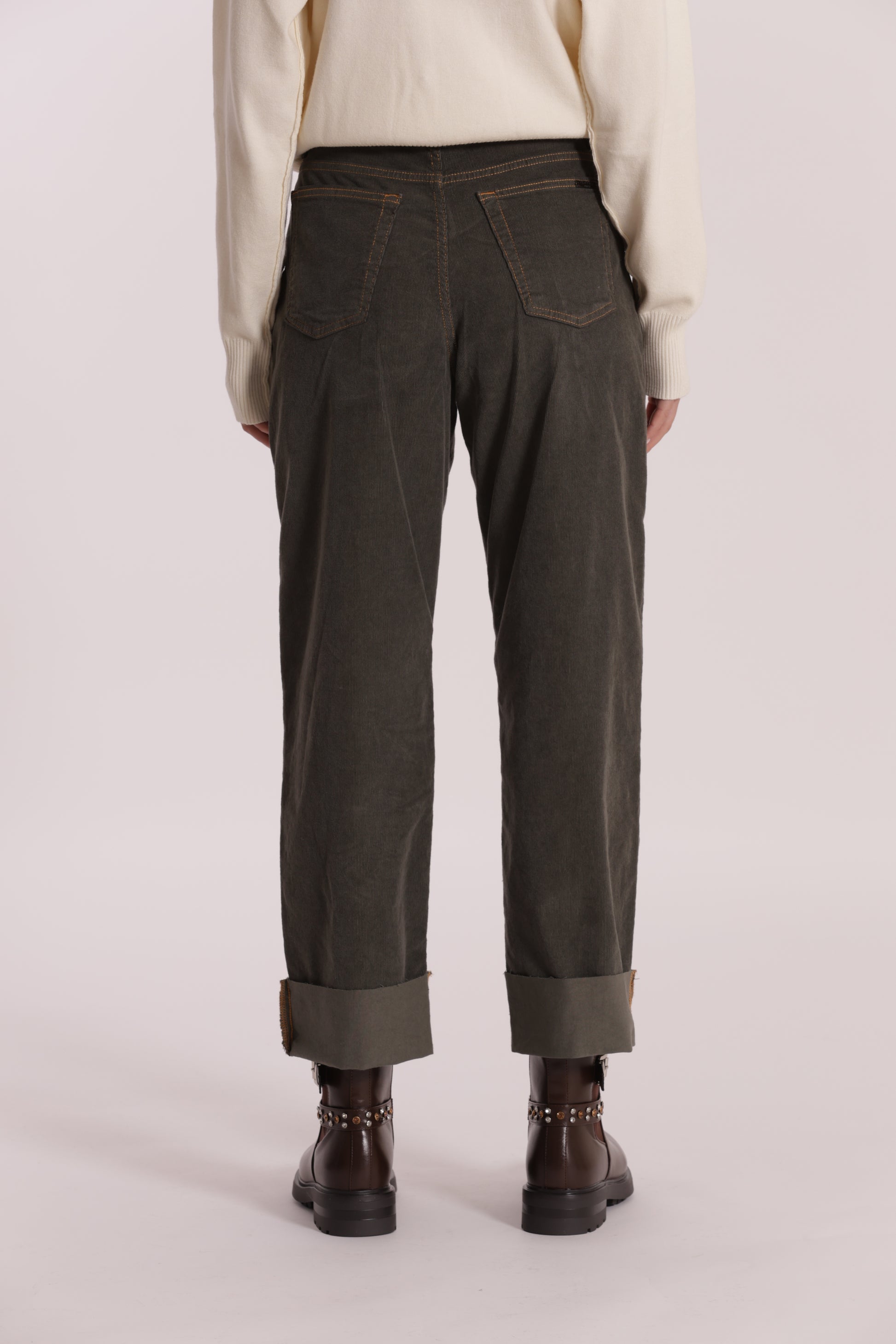 PANTALONE CROPPED CON RISVOLTO IN VELLUTO A COSTE