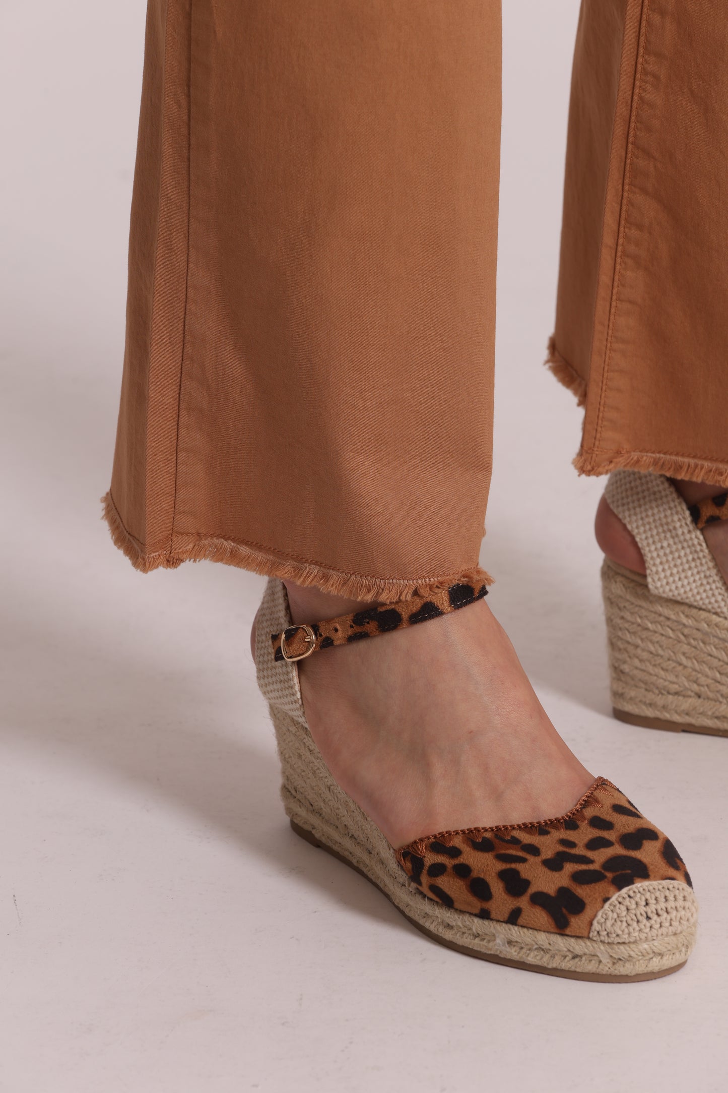 PANTALONE CROPPED FLARE IN BENGALINA
