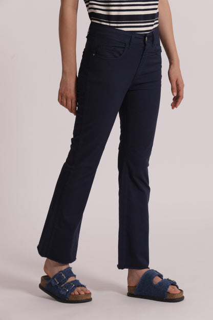 PANTALONE CROPPED FLARE IN BENGALINA