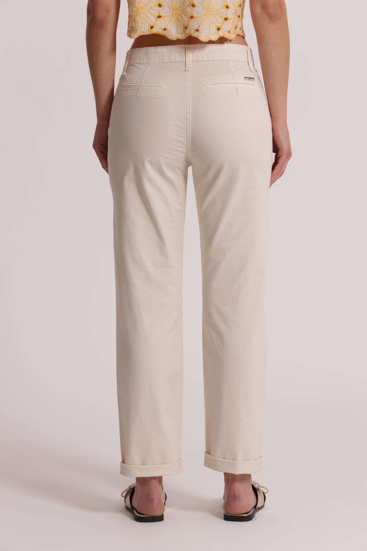 PANTALONE CHINOS IN BENGALINA