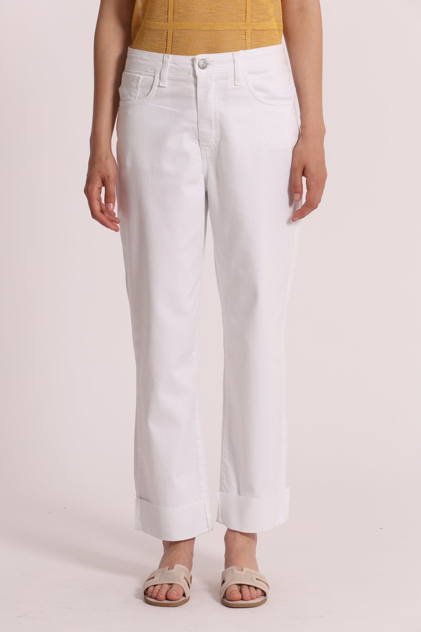 JEANS CROPPED CON RISVOLTO