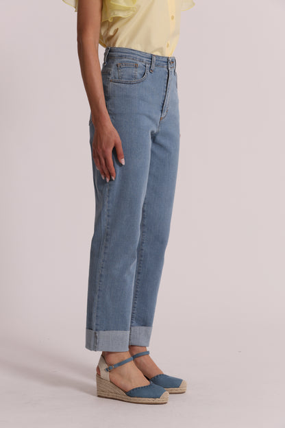 JEANS CROPPED CON RISVOLTO