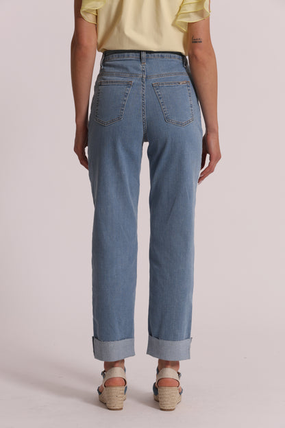 JEANS CROPPED CON RISVOLTO