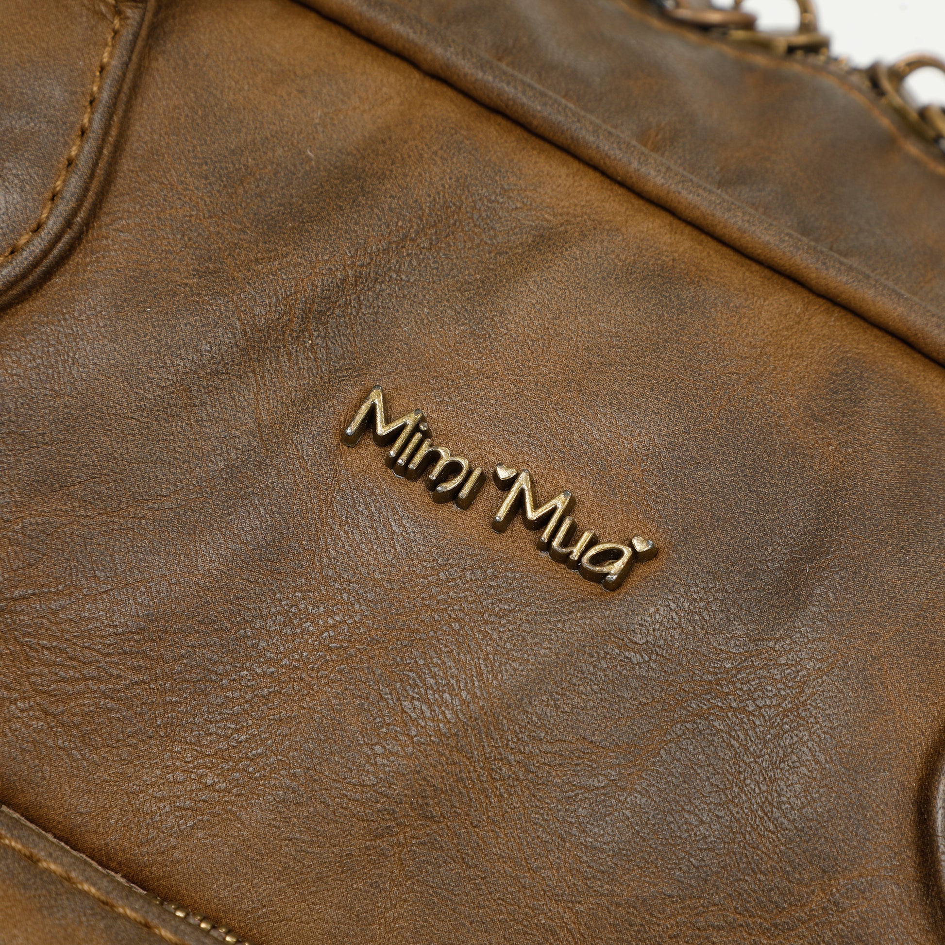 BORSA BAULETTO CON TASCHE
