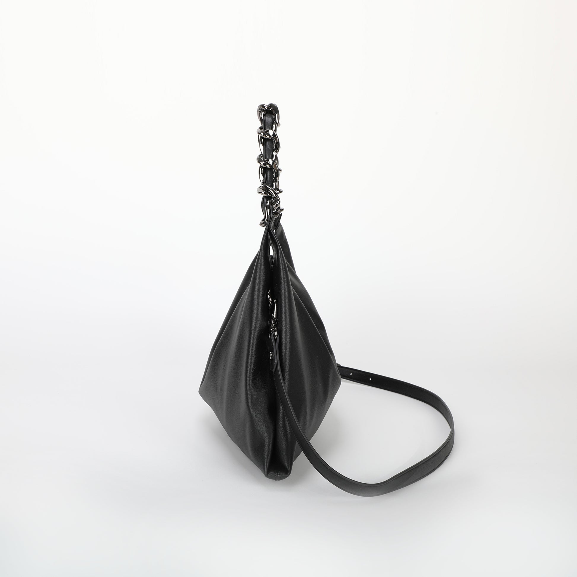 BORSA A SPALLA PICCOLA CON CATENA