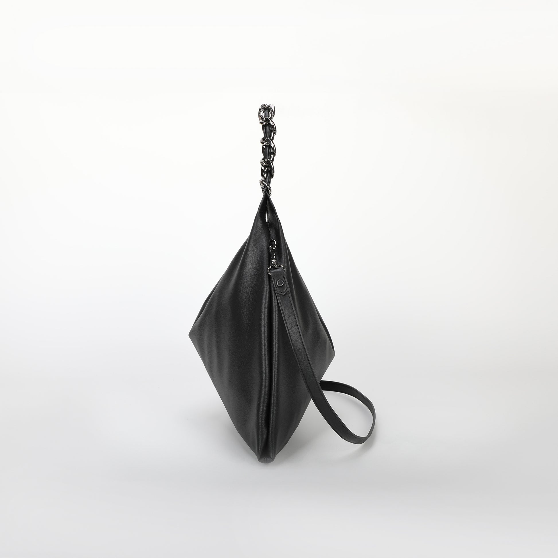 BORSA A SPALLA GRANDE CON CATENA