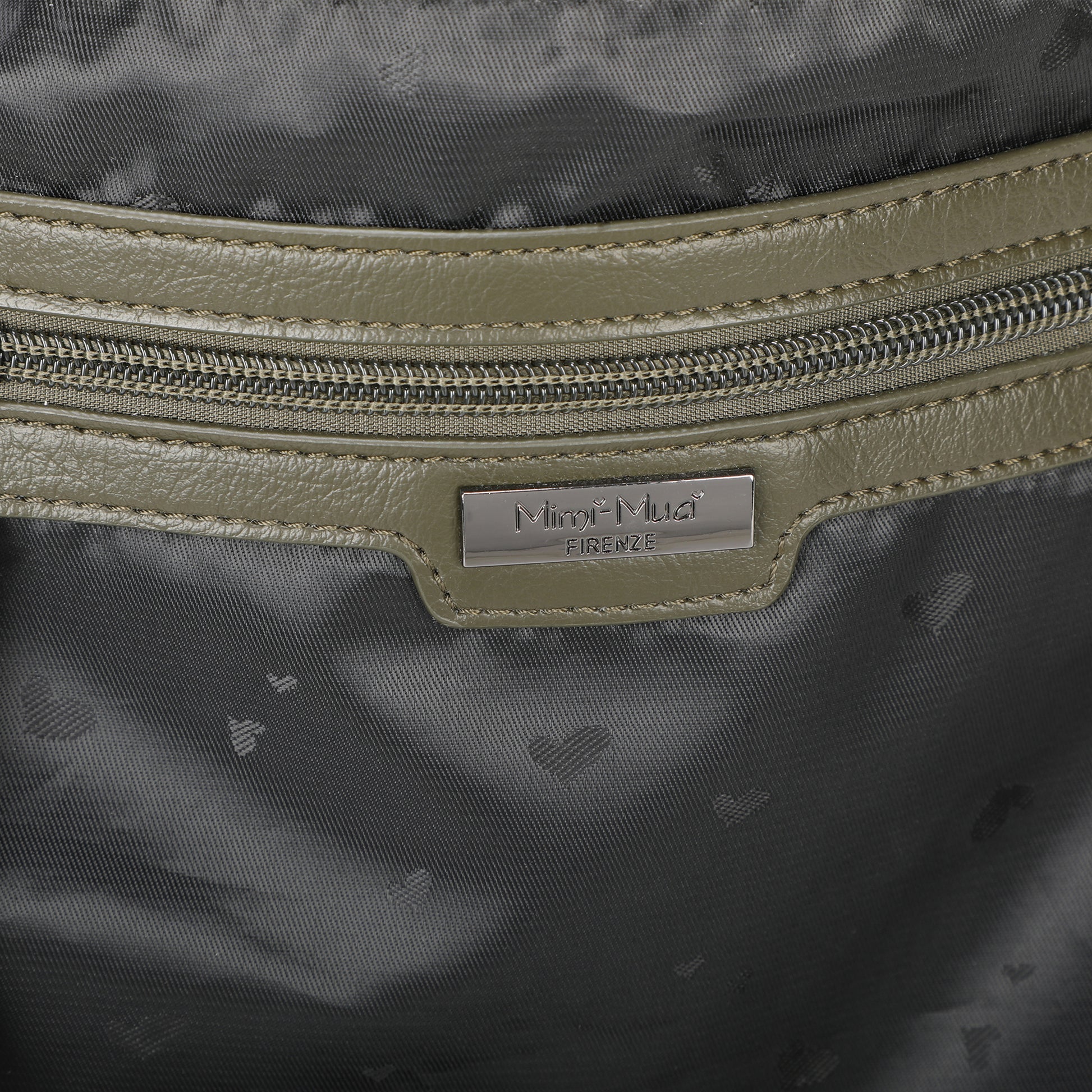 BORSA A SPALLA GRANDE CON CATENA