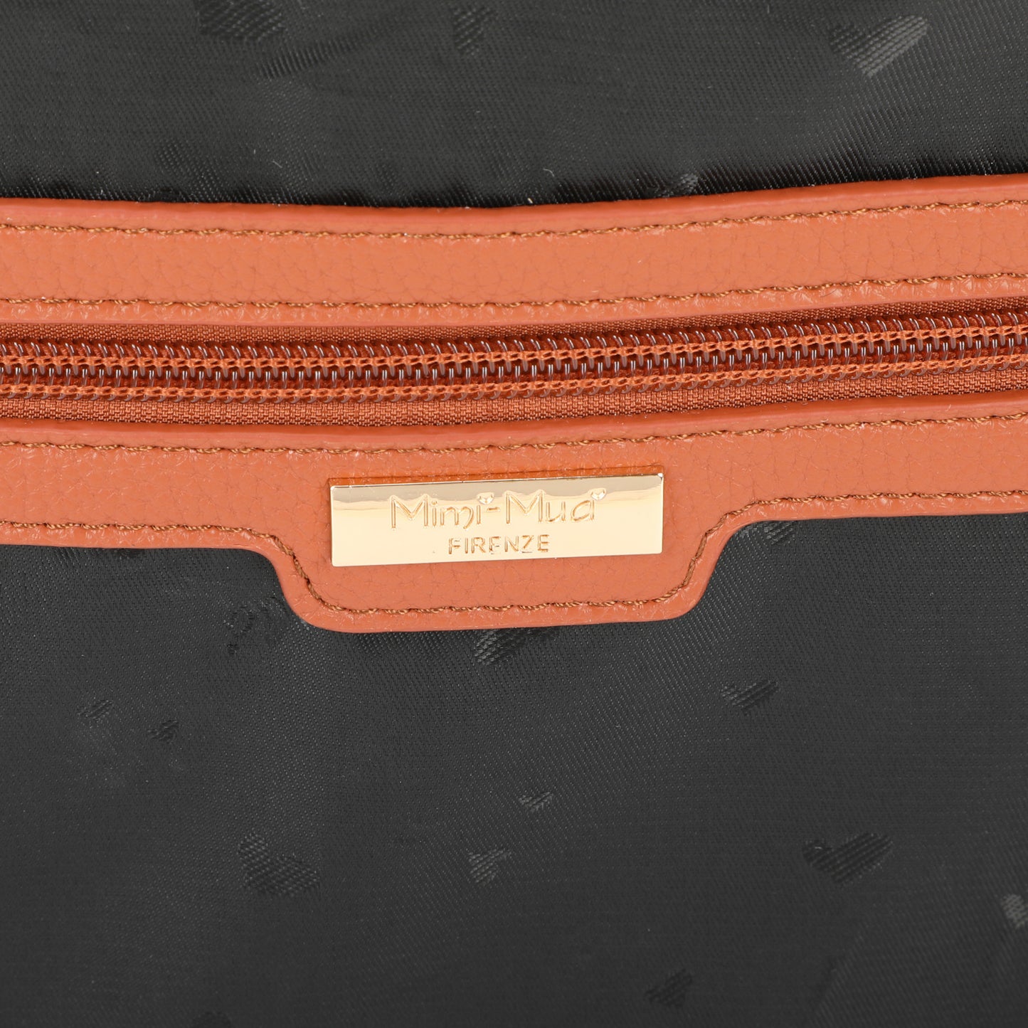 BORSA HOBO CON DETTAGLIO ARRICCIATO