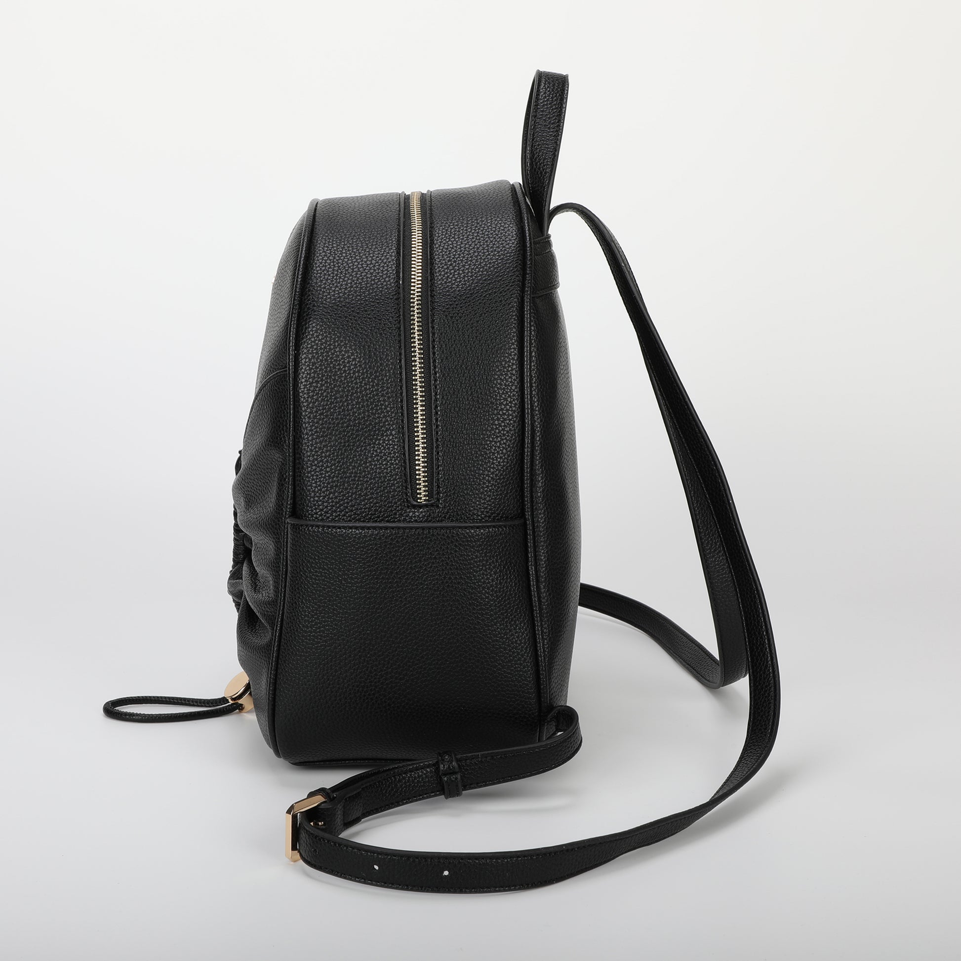 ZAINO CON DETTAGLIO ARRICCIATO