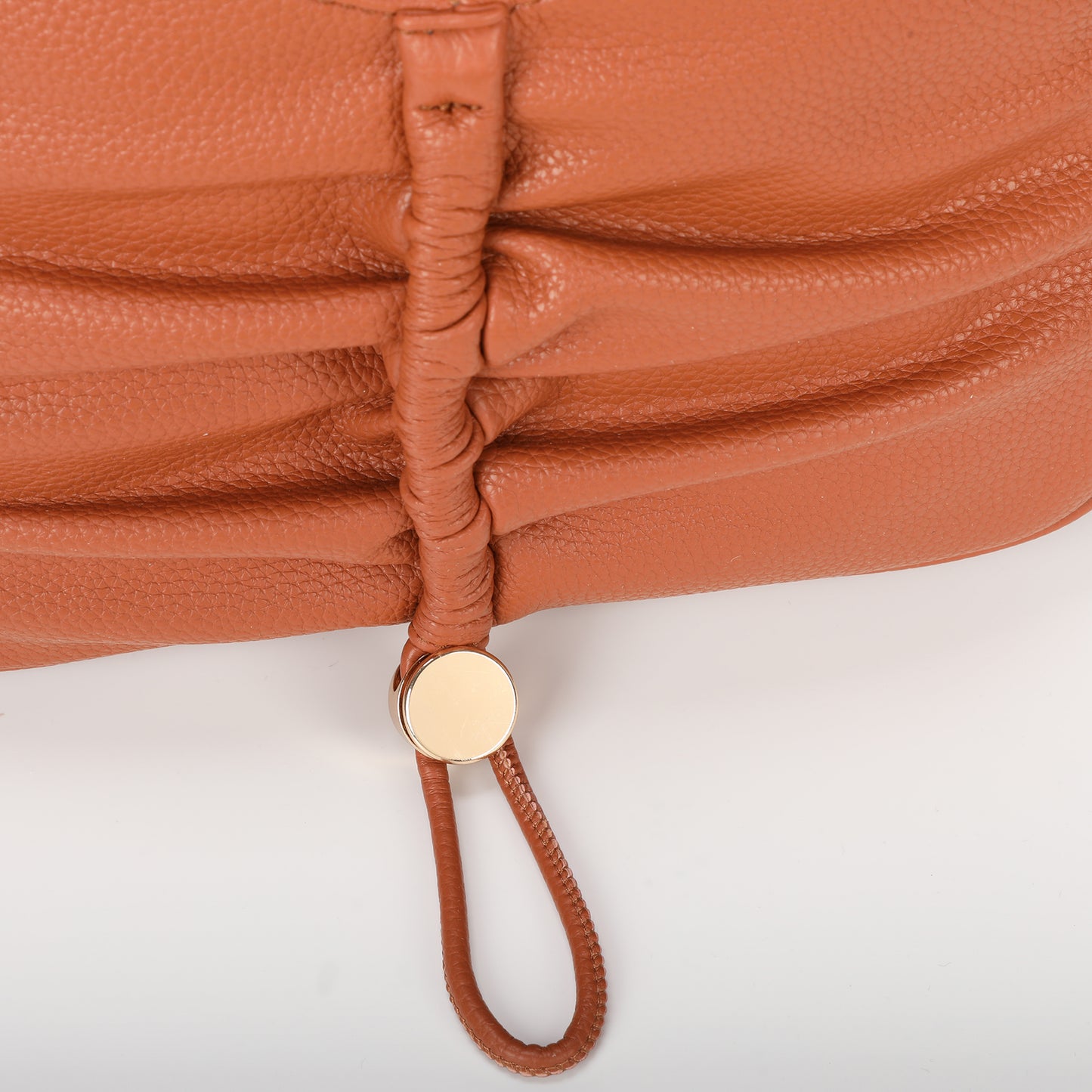 ZAINO CON DETTAGLIO ARRICCIATO