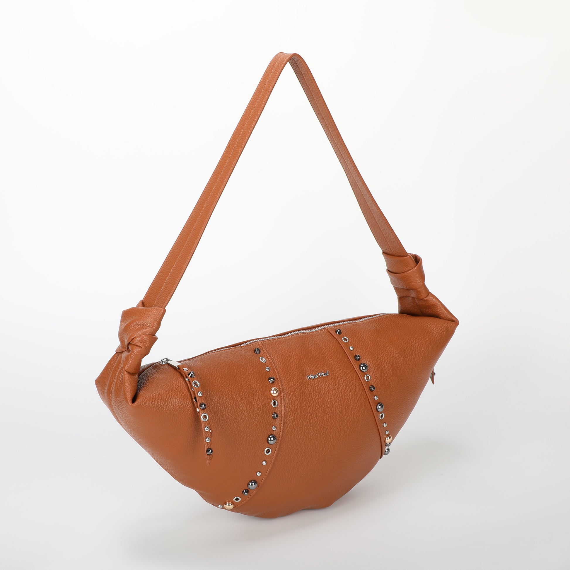 BORSA A TRACOLLA MEZZALUNA CON BORCHIE
