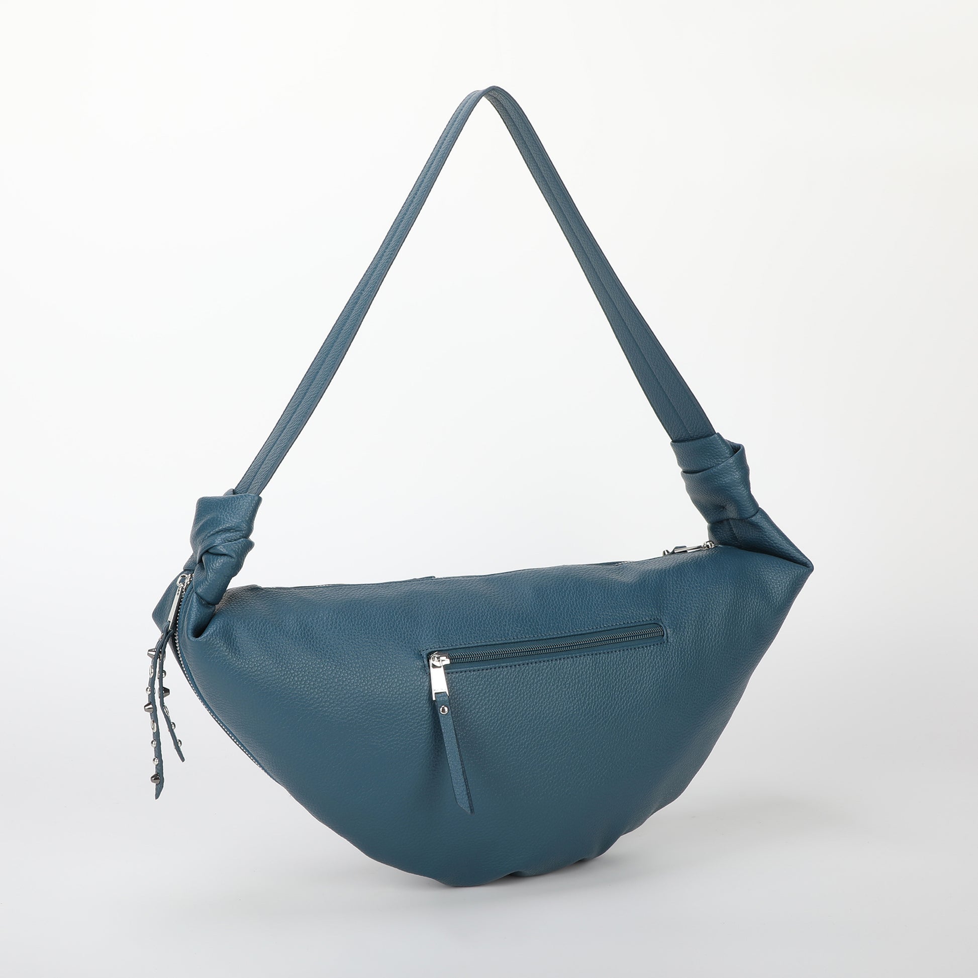 BORSA A TRACOLLA MEZZALUNA CON BORCHIE