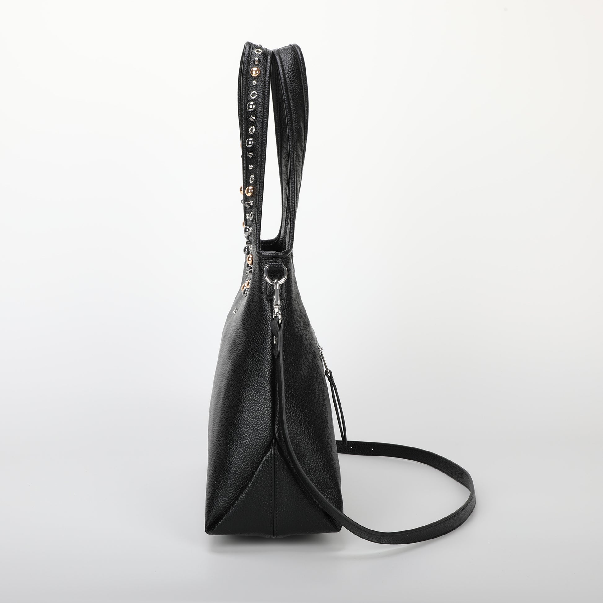 BORSA A SACCA CON BORCHIE