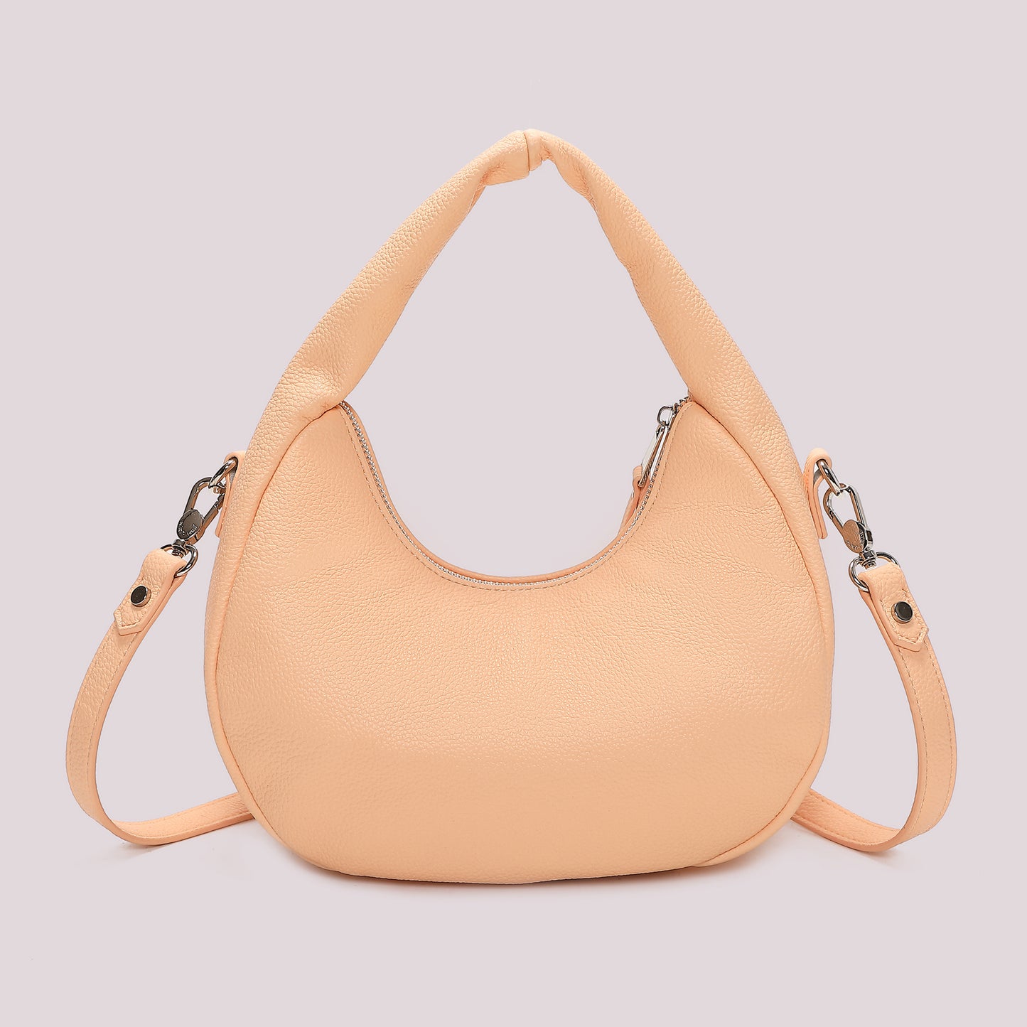 BORSA A MANO CON BORCHIE E OCCHIELLI