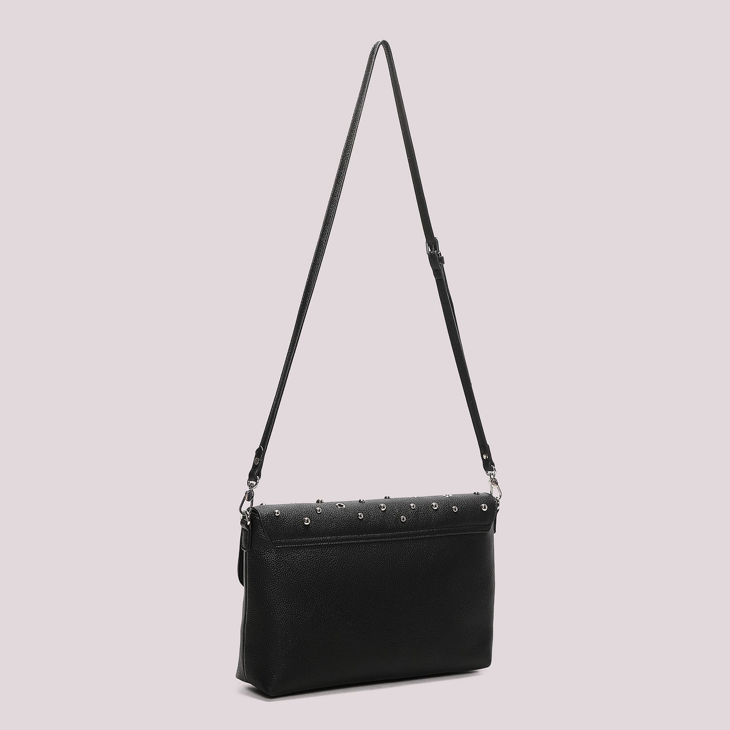 BORSA A BUSTA CON BORCHIE E OCCHIELLI