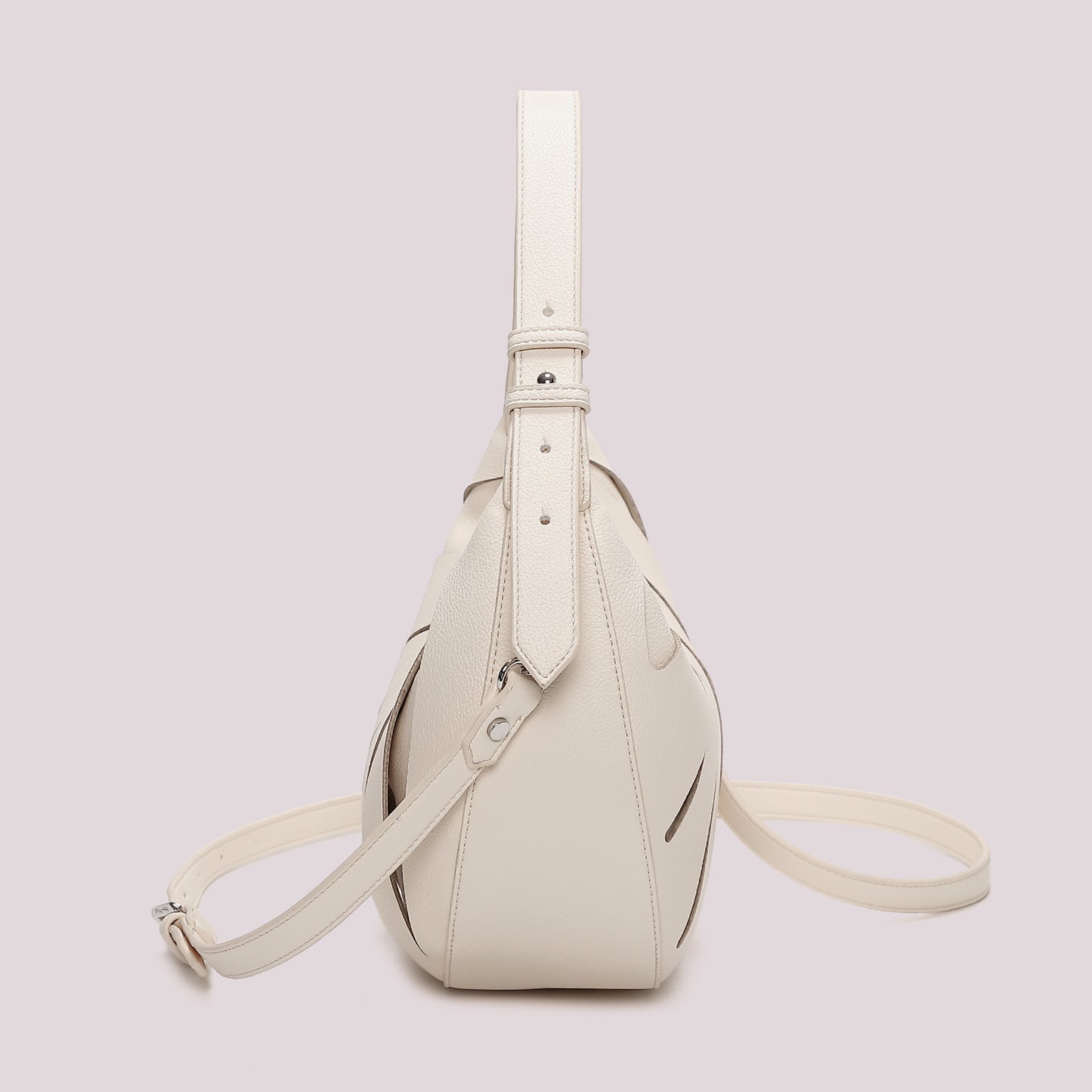 BORSA HOBO CON TAGLI DIAGONALI