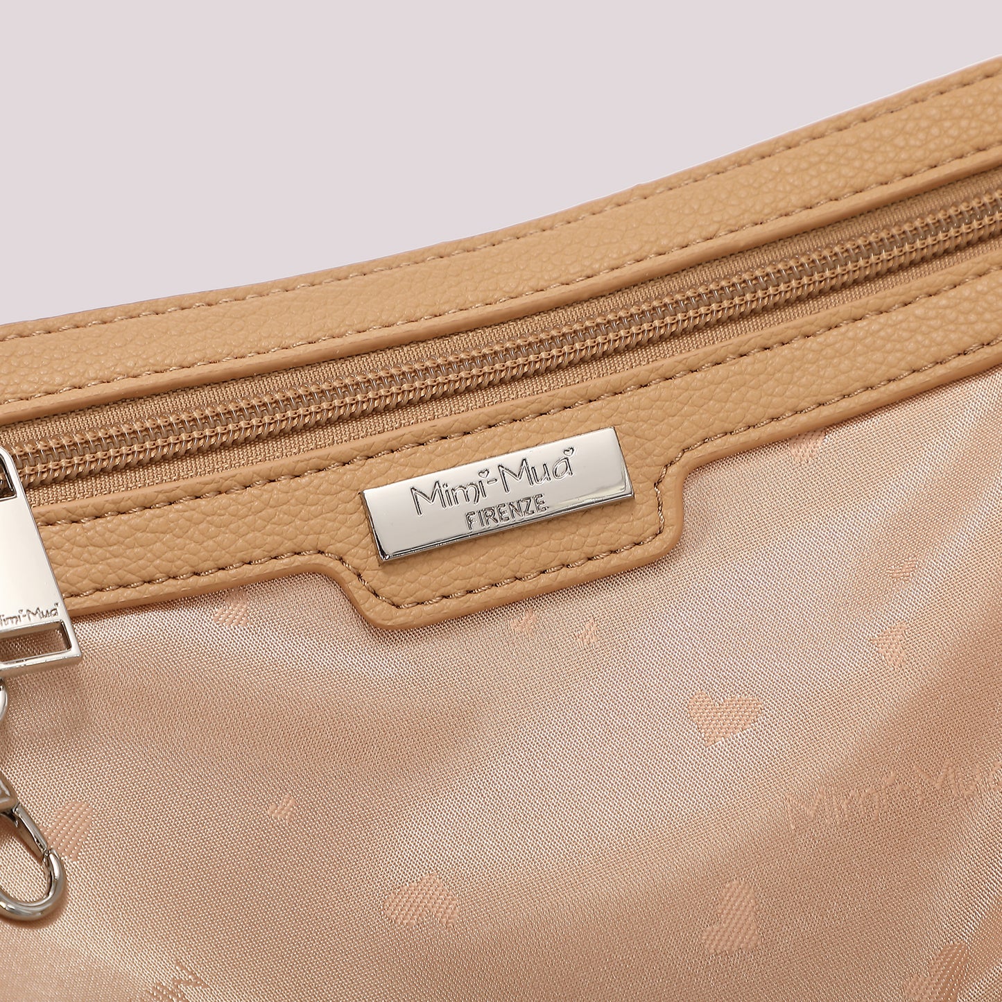 BORSA HOBO CON TAGLI DIAGONALI