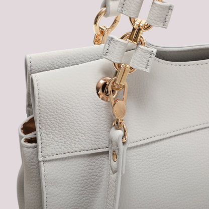 BORSA A SPALLA CON CATENA SUI MANICI