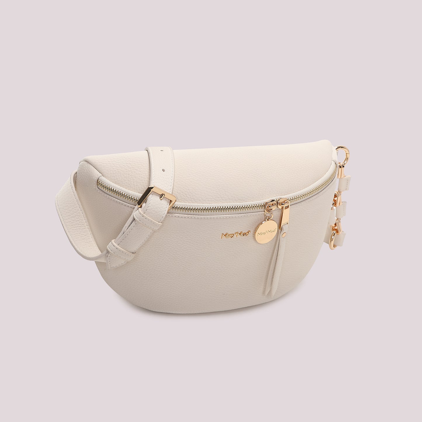 MARSUPIO CON CATENA SUL MANICO