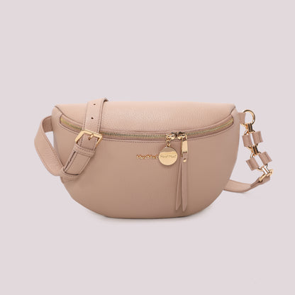 MARSUPIO CON CATENA SUL MANICO