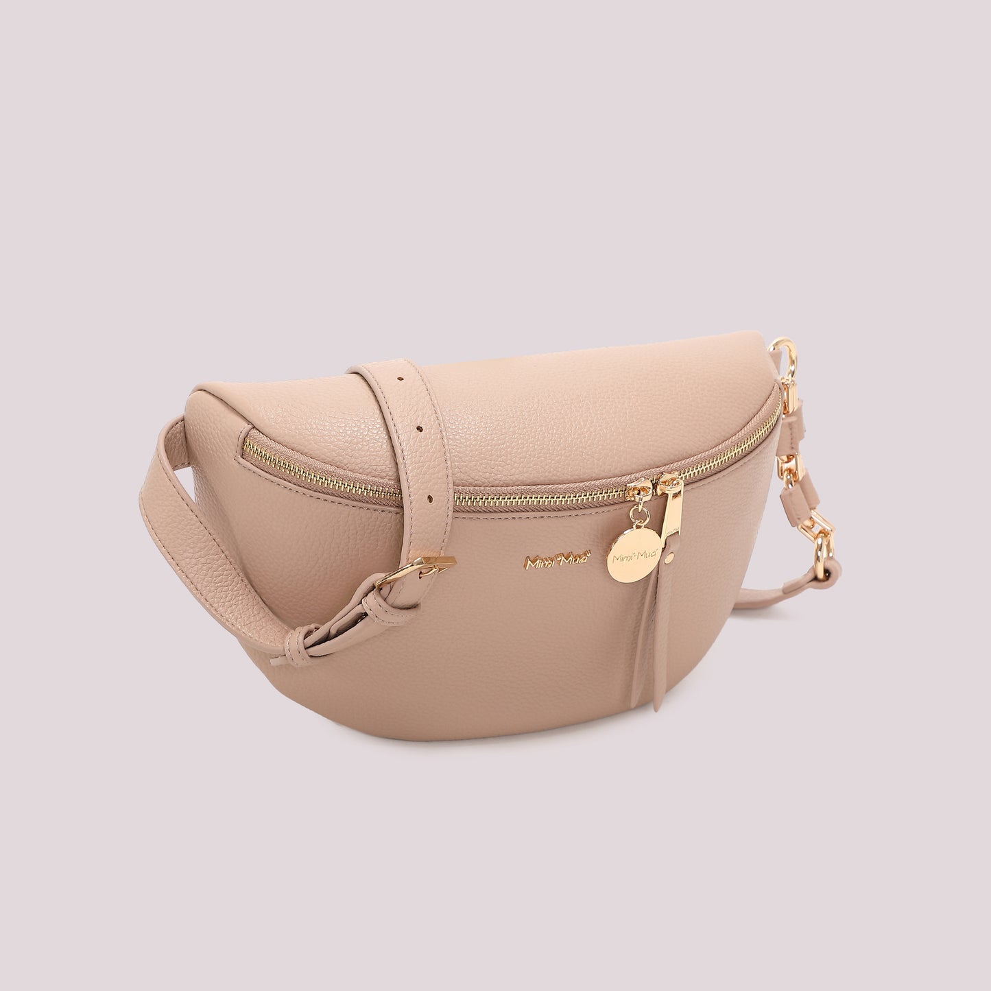 MARSUPIO CON CATENA SUL MANICO