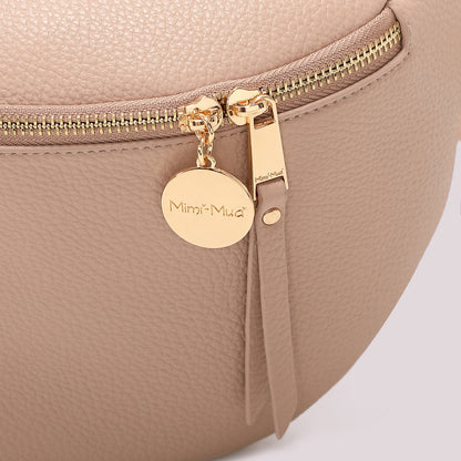 MARSUPIO CON CATENA SUL MANICO