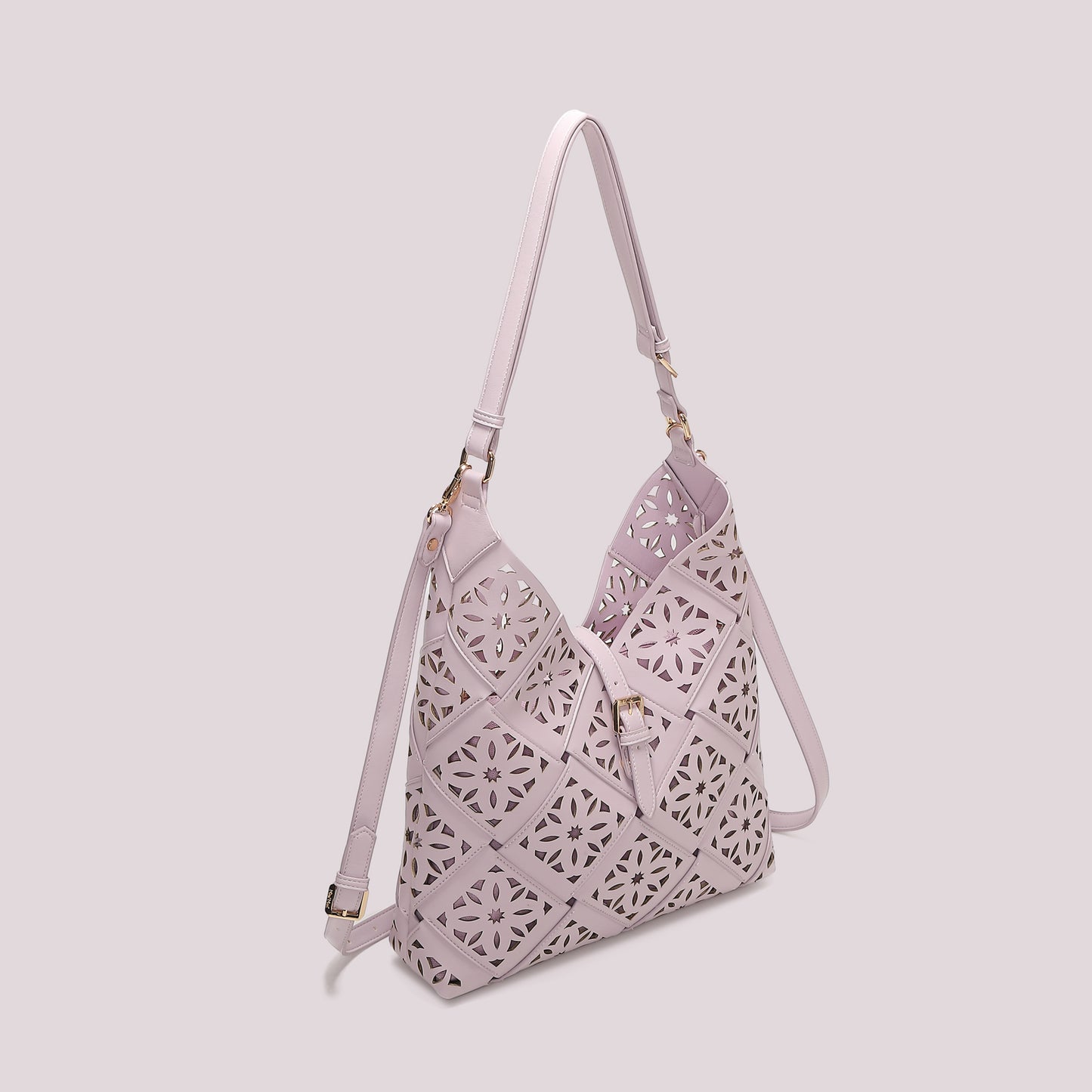 BORSA A SPALLA CON MOTIVO TRAFORATO