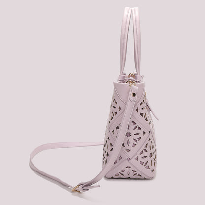 BORSA A MANO CON MOTIVO TRAFORATO