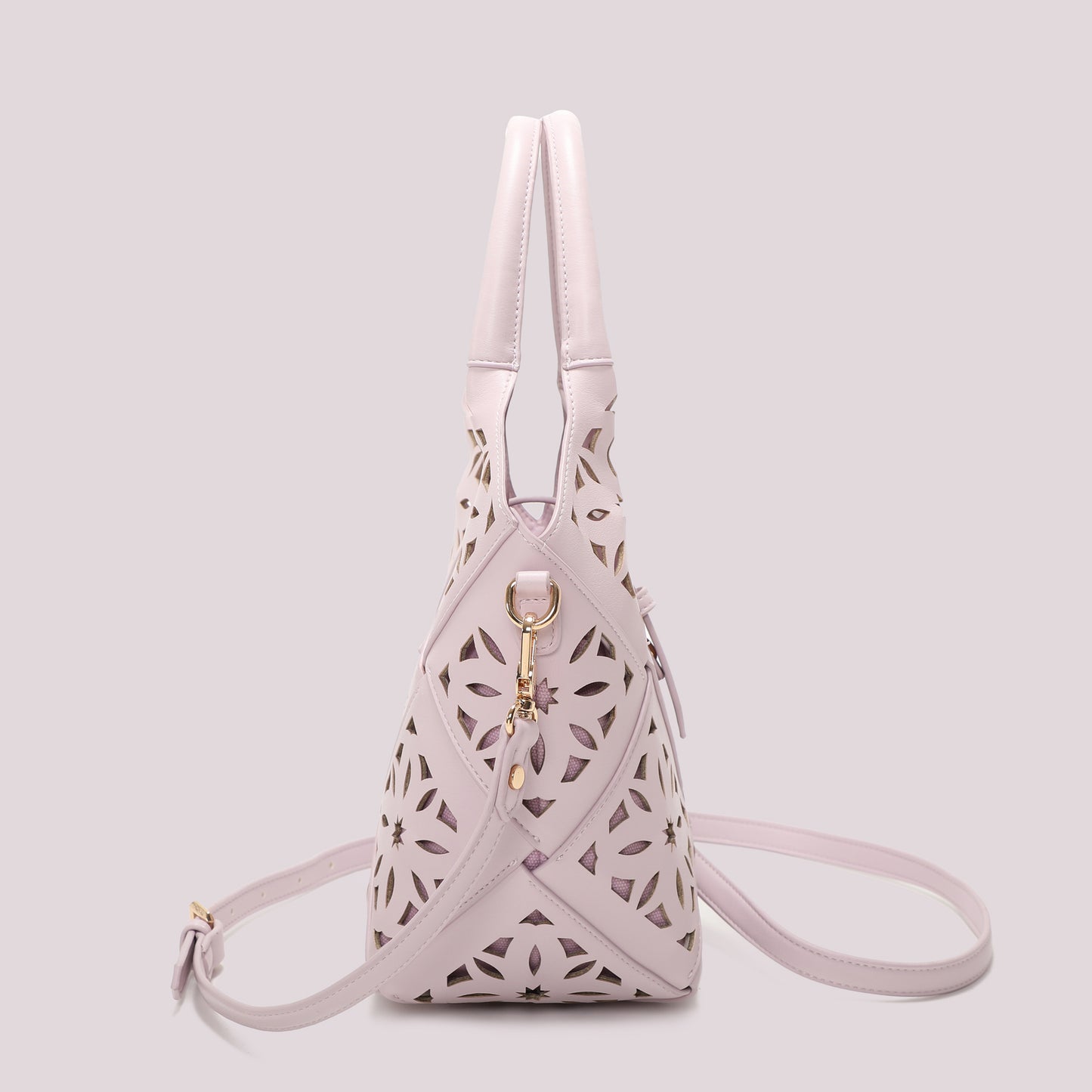 BORSA A TRACOLLA CON MOTIVO TRAFORATO