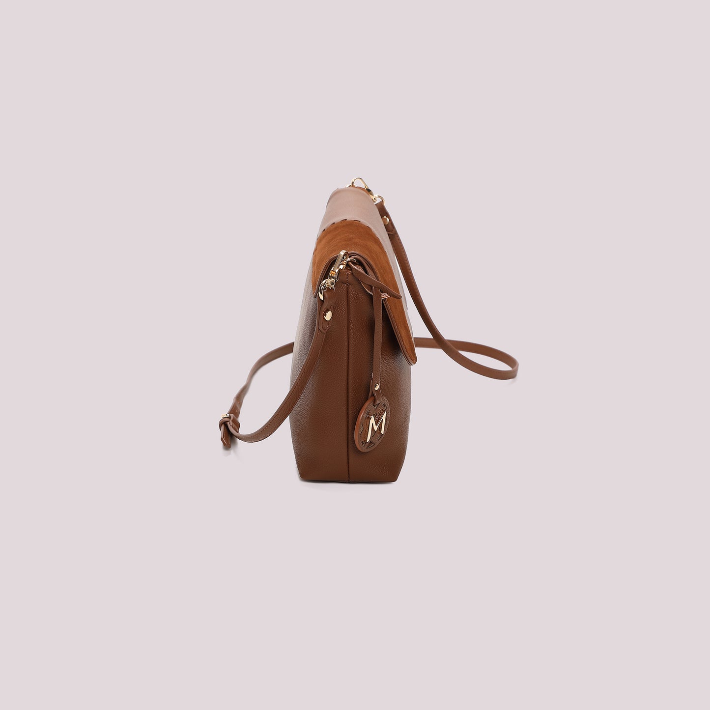 BORSA A BUSTA CON PATCH DIAGONALE EFFETTO CAMOSCIO