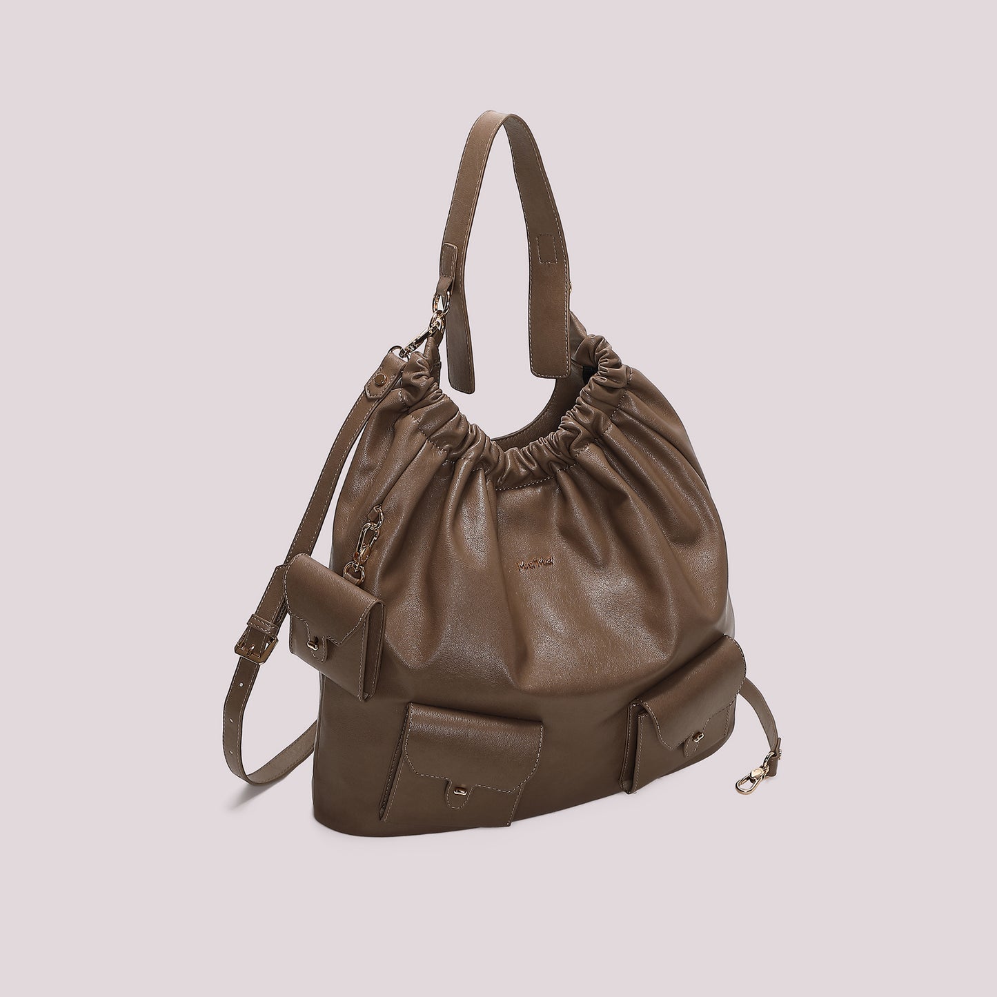 BORSA A SPALLA CON TASCHE
