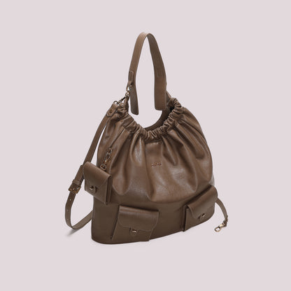 BORSA A SPALLA CON TASCHE