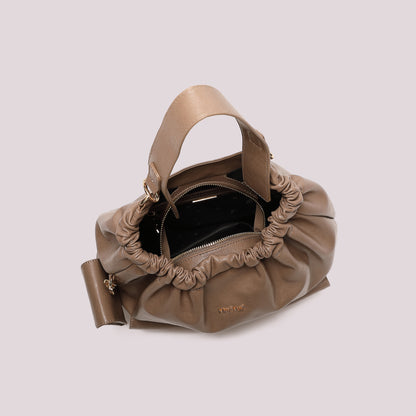 BORSA A SPALLA CON TASCHE
