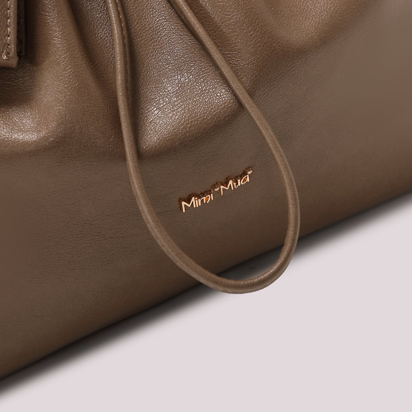ZAINO CON TASCHE