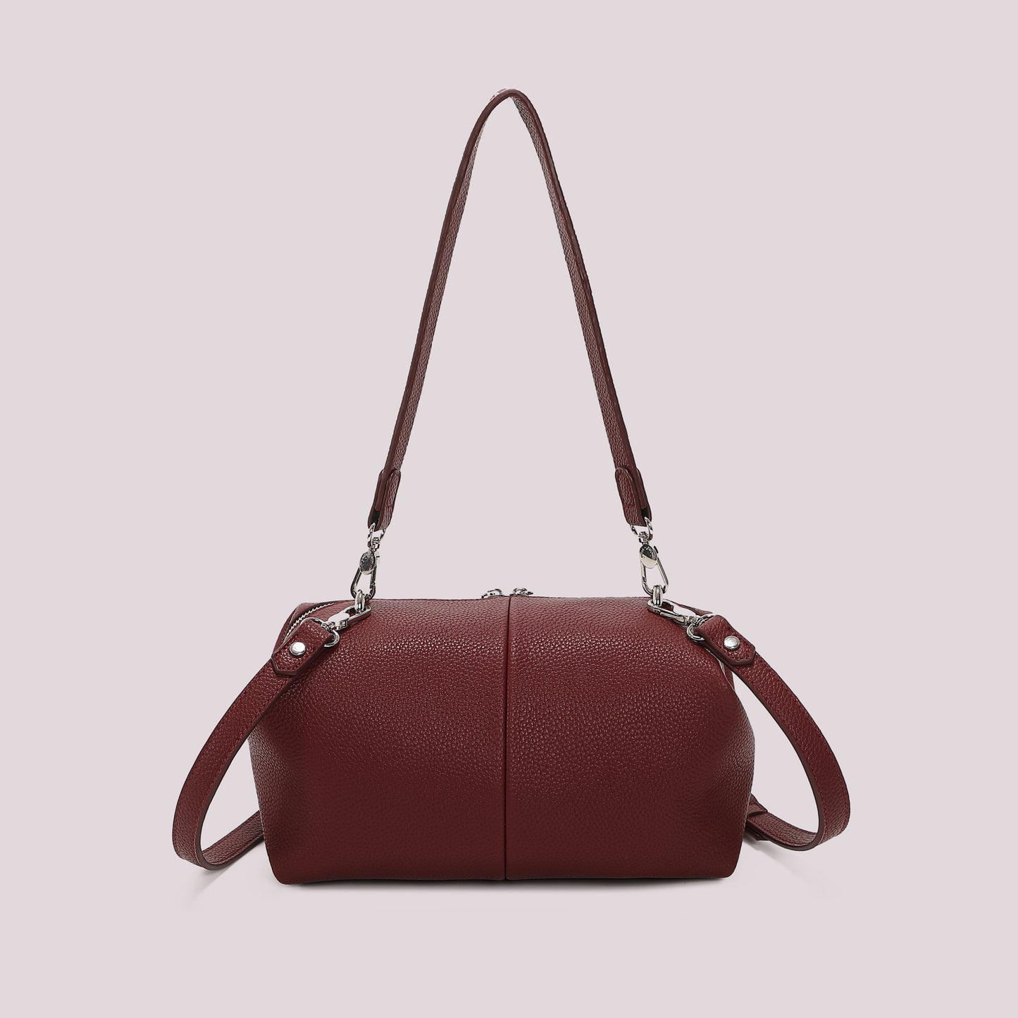 BORSA A SPALLA CON PICCOLE BORCHIE