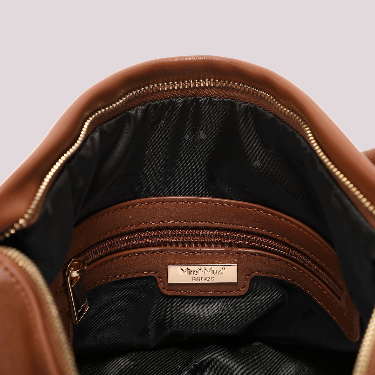BORSA A BRACCIO CON APPLICAZIONI COLORATE
